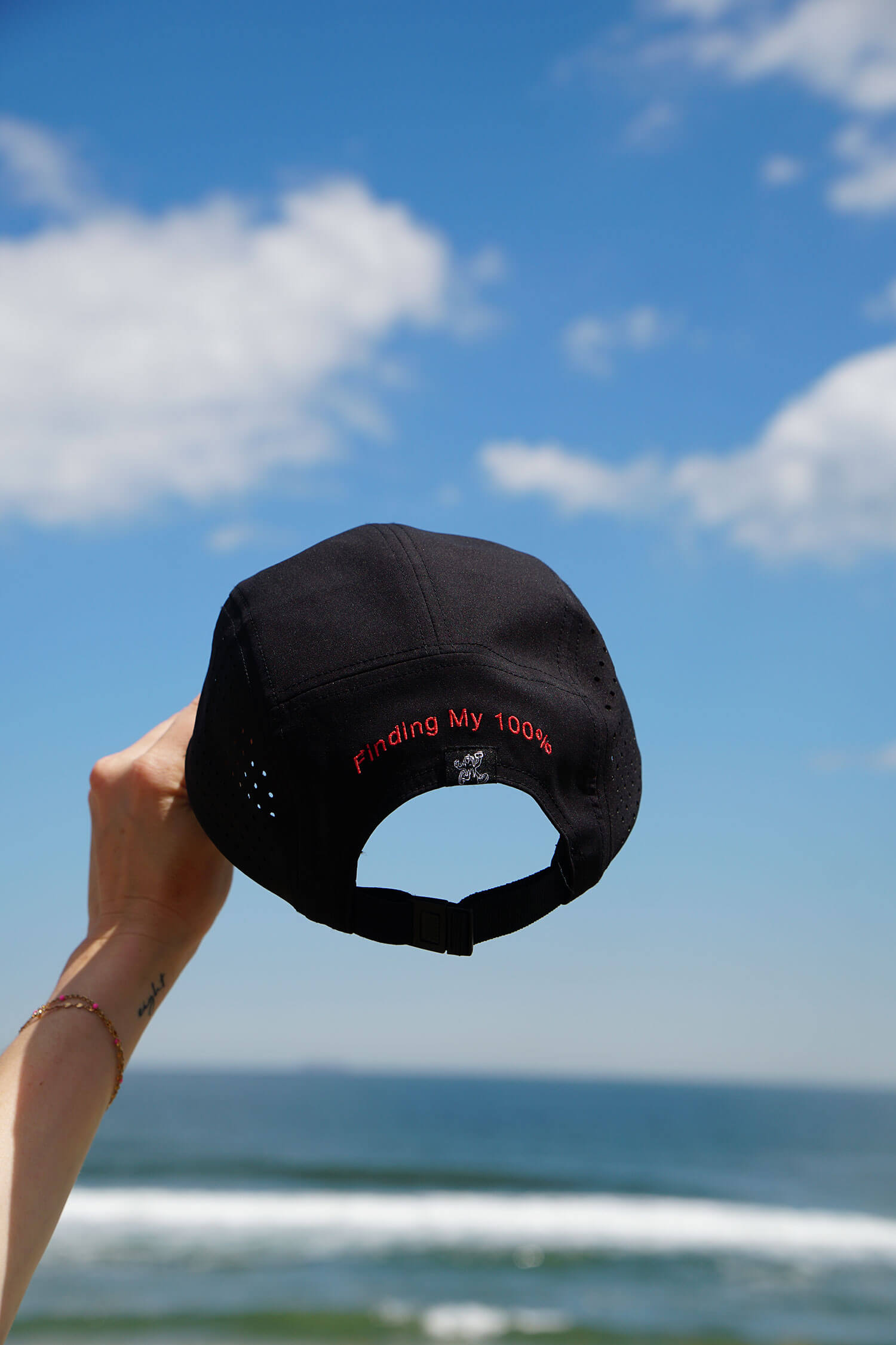 Feels Good Running Hat - Black