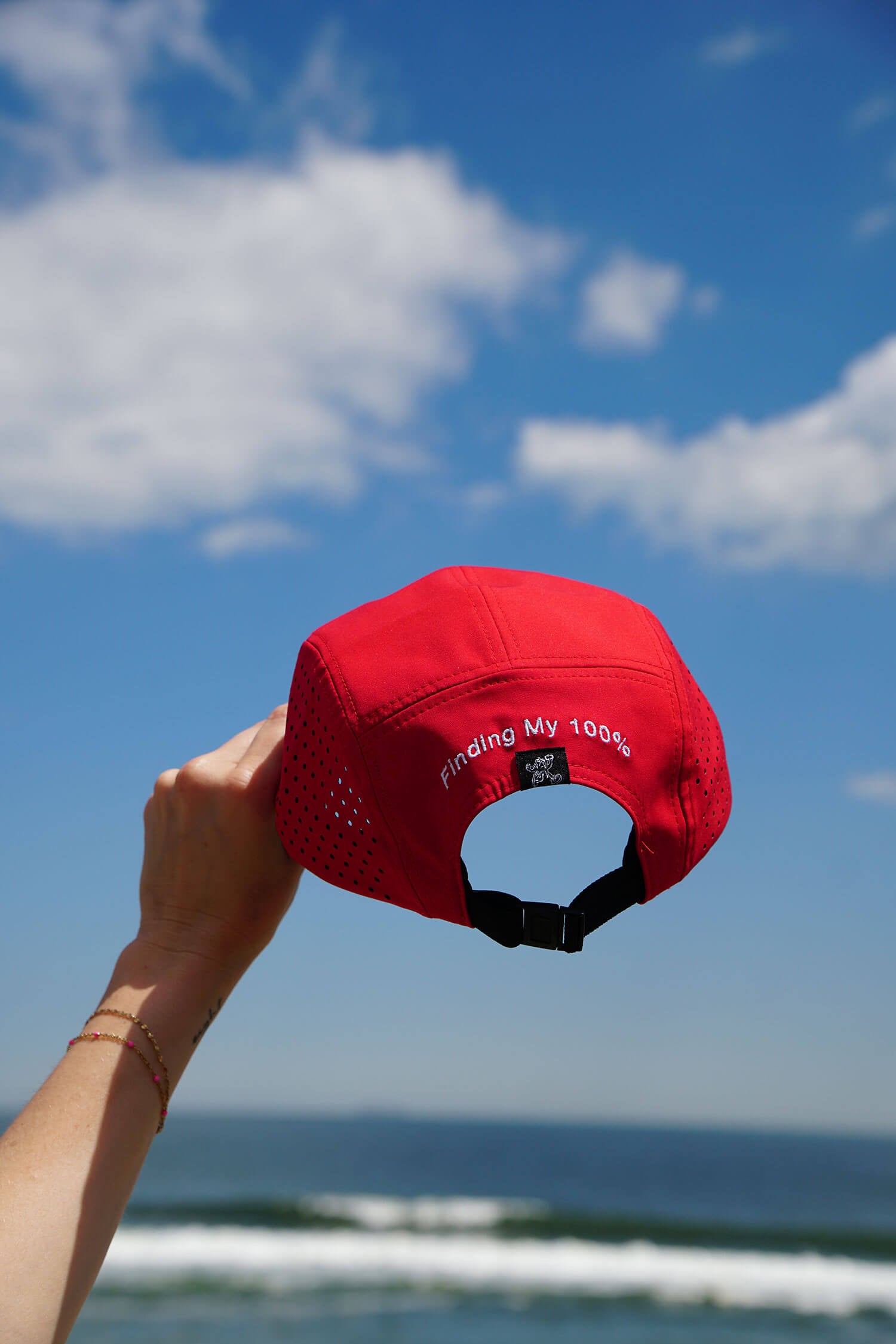 Feels Good Running Hat - Red